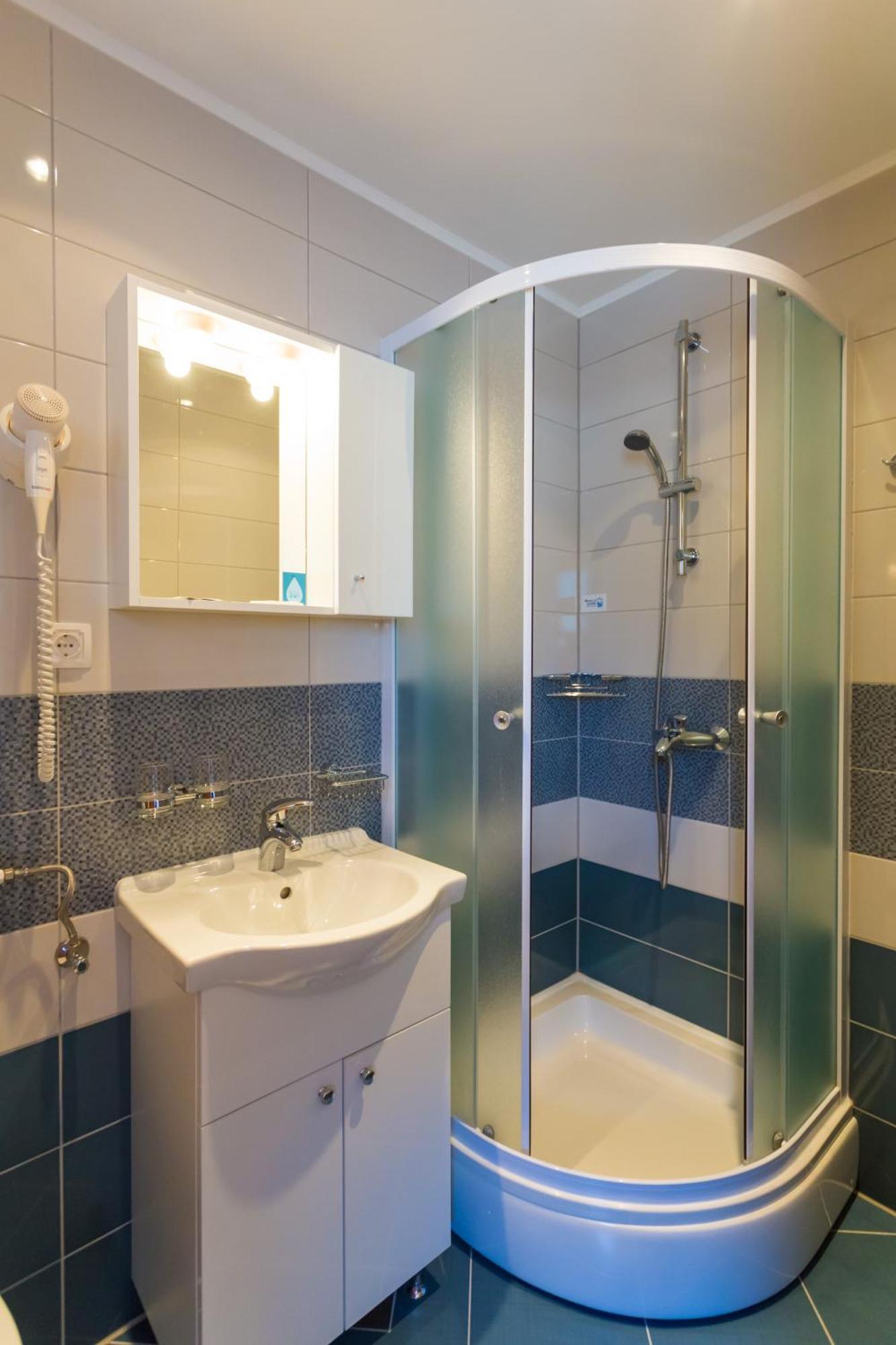 Apartments Slavica ポメナ エクステリア 写真